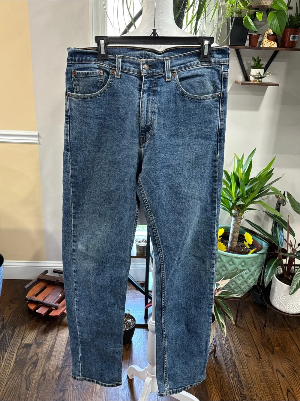 Levi’s Classic Men's Blue Denim Jeans size 33X34